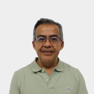 Professor Miller Humberto Salas Rondón of the School of Civil Engineering, UIS, is presented to the general public and the educational community. The photo was taken in close-up, with a white background, and the professor is positioned in the center.