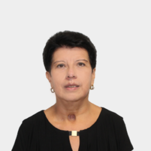 The professor of the School of Education, Yolima Ivonne Beltrán Villamizar, is presented to the general public and the educational community. The photo was taken in close-up, with a white background, and the professor is positioned in the center.