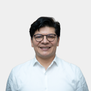 Front photograph of Professor Alberto Angel Martín