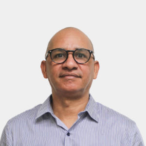 Front photograph of Professor Arnoldo Rafael Teheran