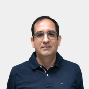 Front photograph of Professor Jhon Jairo Castillo