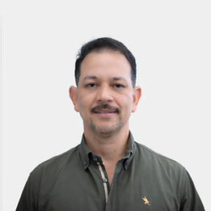 Front photograph of Professor Eduardo Orozco Ospino