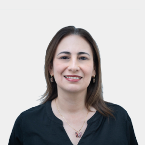 Front photograph of Professor Carolina Vargas