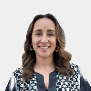 Front photograph of Professor Paula Ramirez