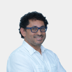 Front photograph of Professor Victor Gabriel Baldovino Medrano