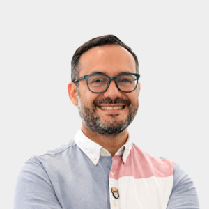 Front photograph of Professor Diego Hernandez