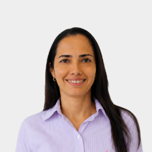 Fotografía frontal de la profesora Ana Beatriz Ramirez
