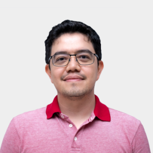Fotografía frontal del profesor Israel Bohorquez