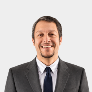 Front photograph of Professor Javier Eduardo Arias