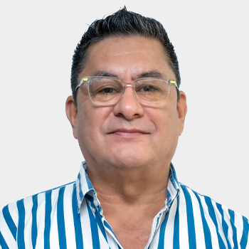 Fotografía frontal del profesor Jose German Toloza
