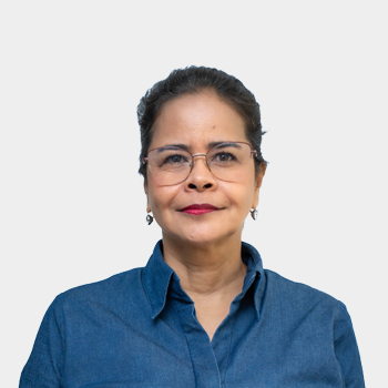 Fotografía frontal de la profesora Margarita Rodriguez